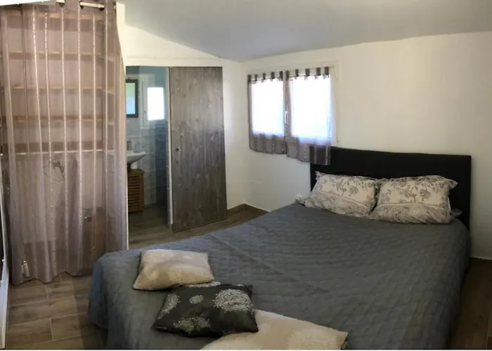 בית נופש Rez De Pour 2 Personnes Pres De Santa Giulia